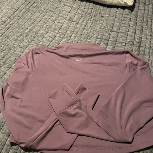 NWT Nike Dri-FIT One Luxe training crop top- size XL - Picture 3 of 6